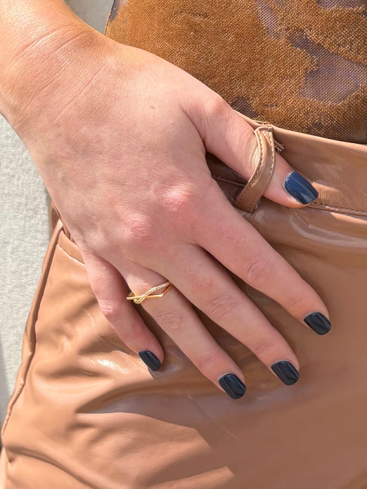 Ariana Dainty Gold Bar Ring