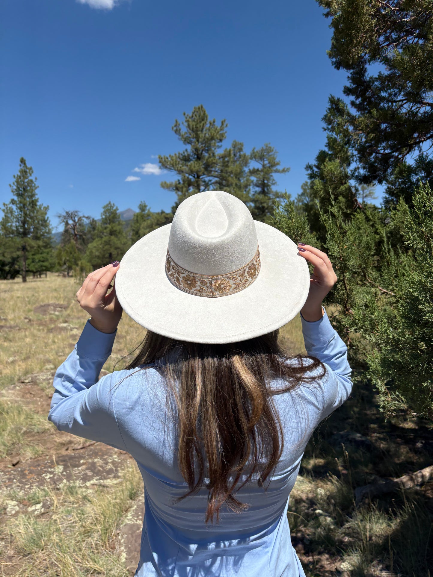Piper White Flower Ribbon Fedora Hat